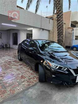 نيسان فيرسا